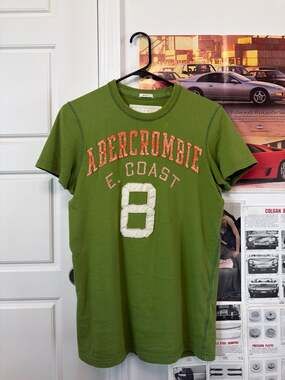 Vintage Abercrombie & Fitch Muscle Fit Green E-Coast 8 Graphic T-Shirt